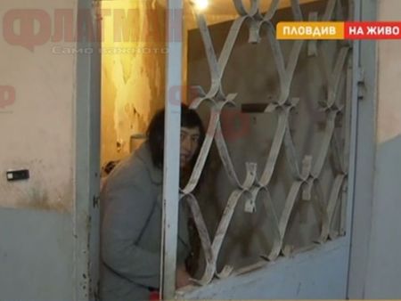 Жилищен блок в Пловдив се пълни с плъхове и хлебарки заради клошарка