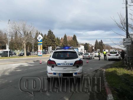 Полицията разби престъпна банда от жк "Меден рудник" при акцията в Бургас