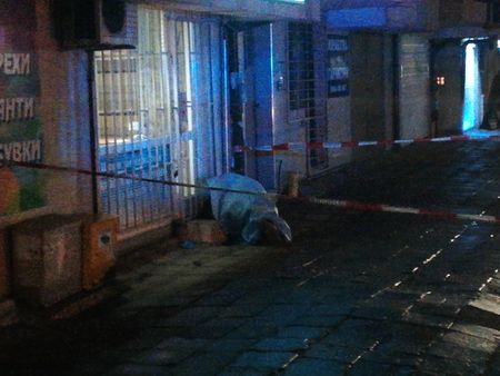 Бездомник е починалият на улицата мъж в бургаския ж.к. "Възраждане", издирват самоличността му