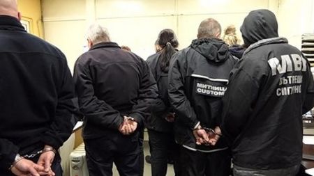 Спецпрокуратурата иска постоянен арест за 7 от митничарите на "Калотина"