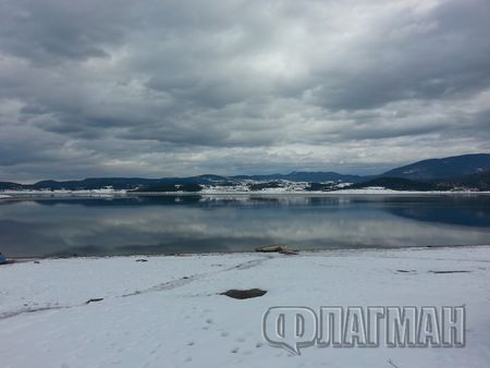 Обявиха жълт код за опасно време! Иде нова порция студ и сняг