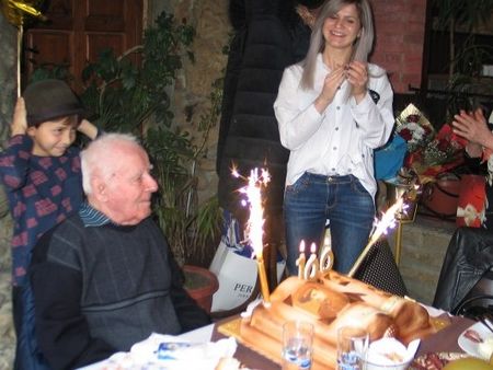 Ветеранът Костадин Ричков от Равда става на 101 г., но още пази жив силния си боен дух