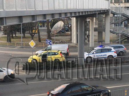 Бакшиш не спря на стоп палка и размаха нож на полицая