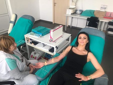 Мисис Бургас 2018 спази обещанието си – вече е редовен кръводарител