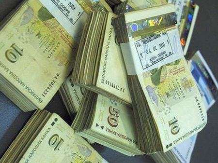 Шеф в държавна фирма - заплата 10 980 и годишни бонуси 40 хил. Възможно е!
