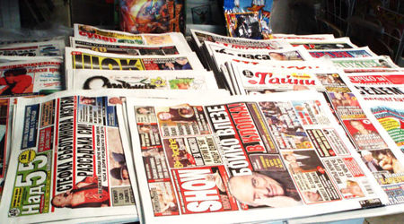 От понеделник държавата поема разпространението на вестниците