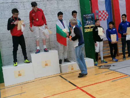 Несебърският ученик Филип Юсмен с бронзов медал от европейски турнир по фехтовка