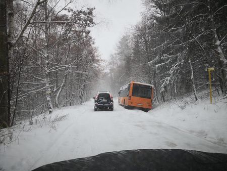 Автобуси с деца закъсаха на Витоша