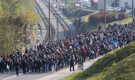 Нова мигрантска вълна: над 76 000 са преминали в ЕС от Турция