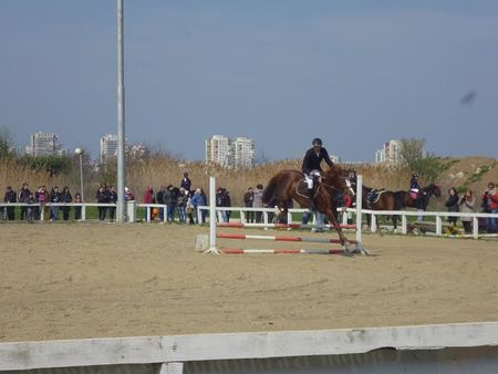 С атрактивно конно надскачане отбелязваме Тодоровден в Бургас