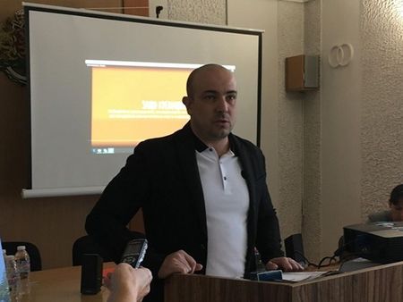 Кристиян Киров за хитовия клуб Deja VU: Няма бизнес, който да не се продава, но всяко нещо си има цена...