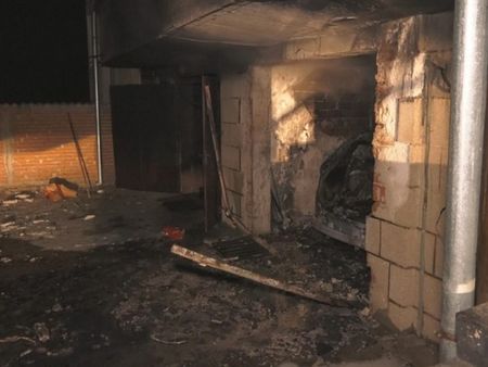 25-годишен младеж подпали гаража си, за да унищожи скрити наркотици