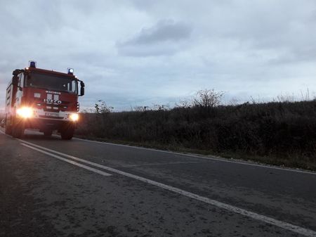 Пожар в апартамент в Ямбол, една жена е обгазена