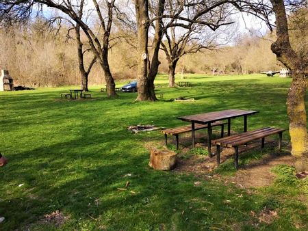 Добра новина! Любимият на бургазлии парк "Росенец" ще посрещне пролетта с нови пикник зони
