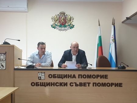 Кметът на Поморие Иван Алексиев: Няма място за паника. Нужно е отговорно отношение от всеки един човек
