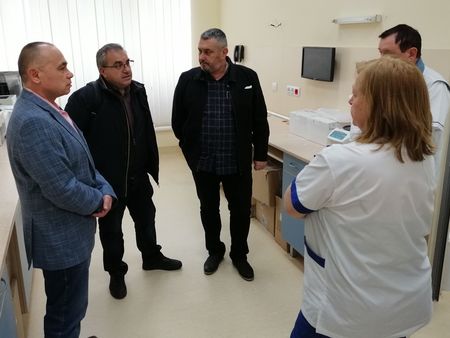 Медицинска лаборатория „ЛИНА” ще изследва пробите на пациентите от Бургас, съмнителни за коронавирус