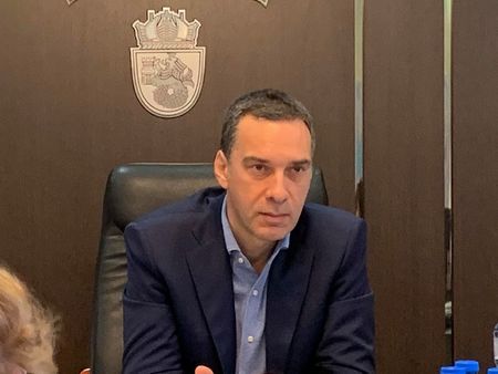 Кметът Димитър Николов: Всички училища са затворени до второ нареждане
