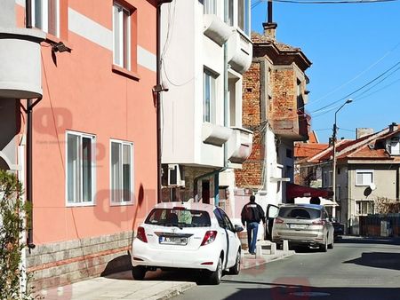 ГДБОП и ОДМВР-Бургас атакуваха дома на поморийския бизнесмен Николай Куркучев