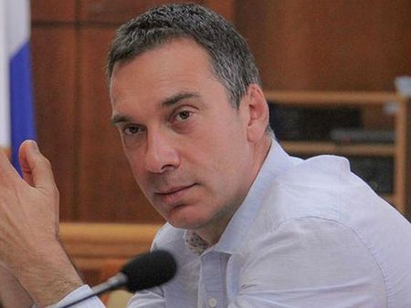 Кметът Димитър Николов с първи мерки за деня срещу COVID-19