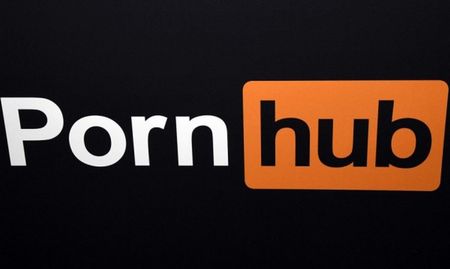 С любов от PornHub: Сайтът пусна на Италия безплатен достъп
