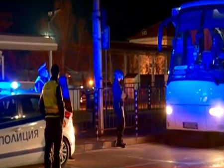 Издирвано момиче заради коронавирус влязло в България с автобус, наложиха карантина на пътниците