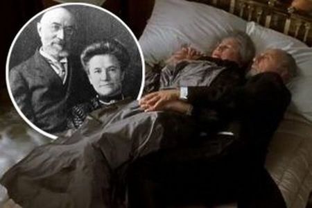 Истинската история на прегърнатата възрастна двойка от филма "Титаник"