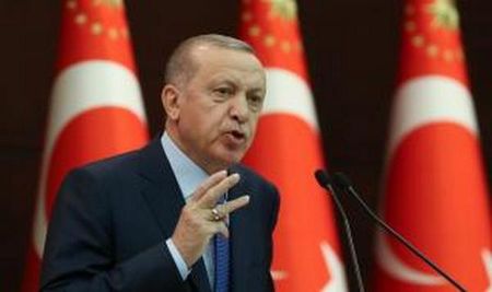 Ердоган призова хората да не ходят в джамии, а възрастните да си стоят вкъщи