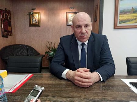 Кметът Иван Алексиев: Домашните кучета в Поморие да се разхождат до 8:00 ч. сутрин и след 18:00 ч. вечер