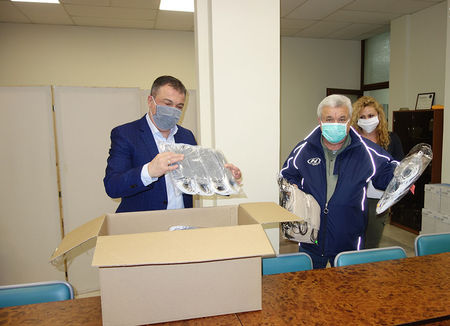 Кметът на Несебър предостави защитни маски на пенсионерските клубове