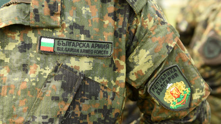Прибраха военен от мисията ни в Косово заради съмнения за COVID-19