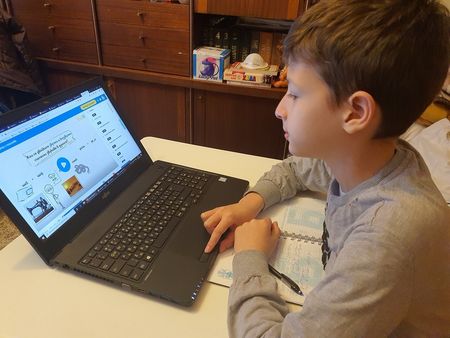 Бургаски родители: Онлайн обучението хареса на всички, но следващата крачка против заразата са термокамери в школата