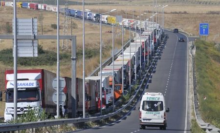 Лидерът в транспортните услуги UTA поде кампания в помощ на шофьорите на камиони из цяла Европа