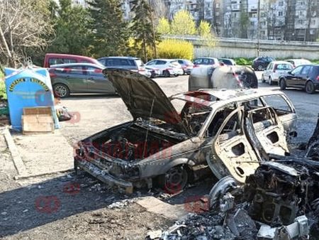 Собственичката на случайно изгорелия в ж.к. "Зорница" "Фолксваген": Оня с "Ягуара" ще си купи нова кола, а ние...