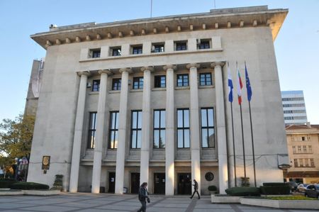Бургас поема дълг до 14,78 млн.лева, за да изпълни капиталовата си програма