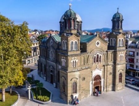 От днес: Всички богослужения до края на Страстната седмица в Бургас ще се излъчват онлайн