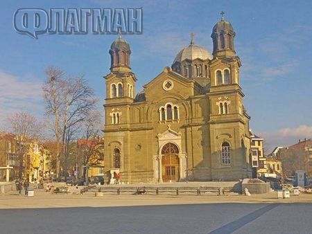 Флагман LIVE: Гледайте църковните богослужения от храм „Св.Св. Кирил и Методий“ в Бургас