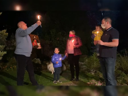 Борисов пусна клипче как празнува Великден с дъщерята, зетя и внуците