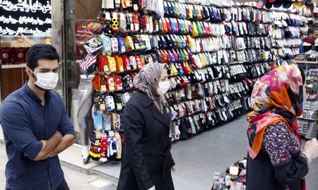 Иран вдига частично ограниченията върху бизнеса