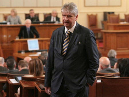 Синът на депутата Лъчезар Иванов е избягалият от Q7-ицата, прегазила Милен Цветков