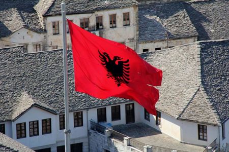 Албания разхлабва мерките срещу коронавируса