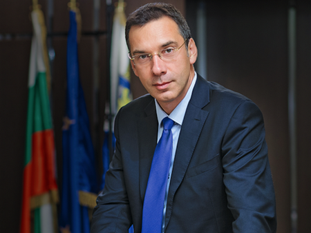 ЕС с нови идеи срещу COVID-19, кметът на Бургас – посланик на иновативен хакатон