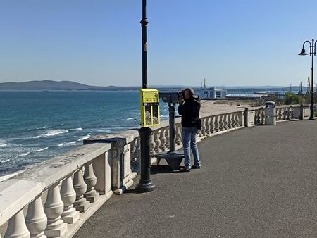 Утре решават кога да отворят Морската градина в Бургас