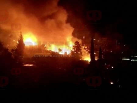 Пожар в бежански лагер в Гърция