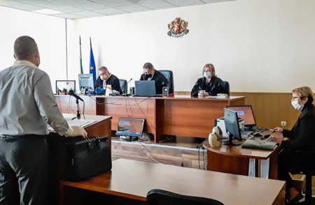 Охранителен шеф в Пловдив спипан с 2 щайги пари, свил над 1,5 млн. лева от банкомати