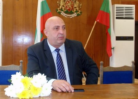 Кметът на Малко Търново загрижен за момченцето на обесената Дияна 