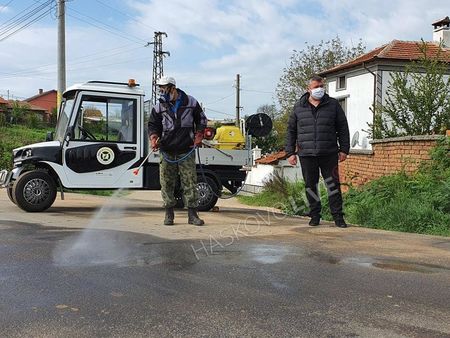 Гурбетчийката с К-19 бере душа, над 10 от спътниците ѝ още не били тествани