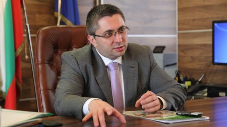 Нанков обяви, че има готов механизъм за рестарт на държавната програма за саниране