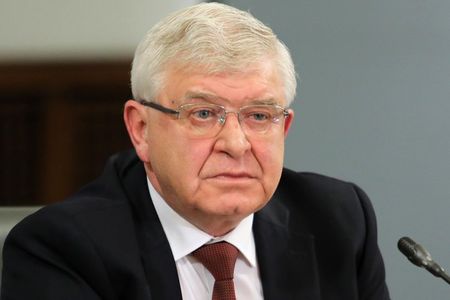 Ананиев издаде заповед: Вижте условията за отваряне на заведенията, плувните басейни, шофьорските курсове...