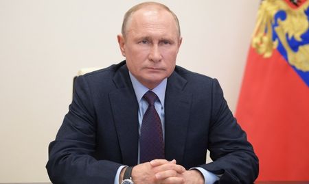 Рейтингът на Путин спадна до най-ниското си ниво