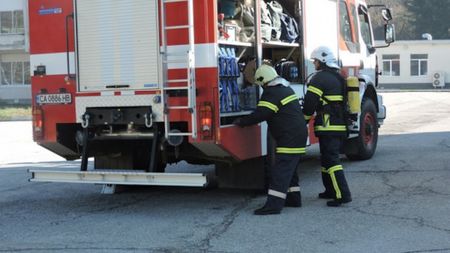 Мощен взрив в Пловдив, полиция и пожарна на нокти